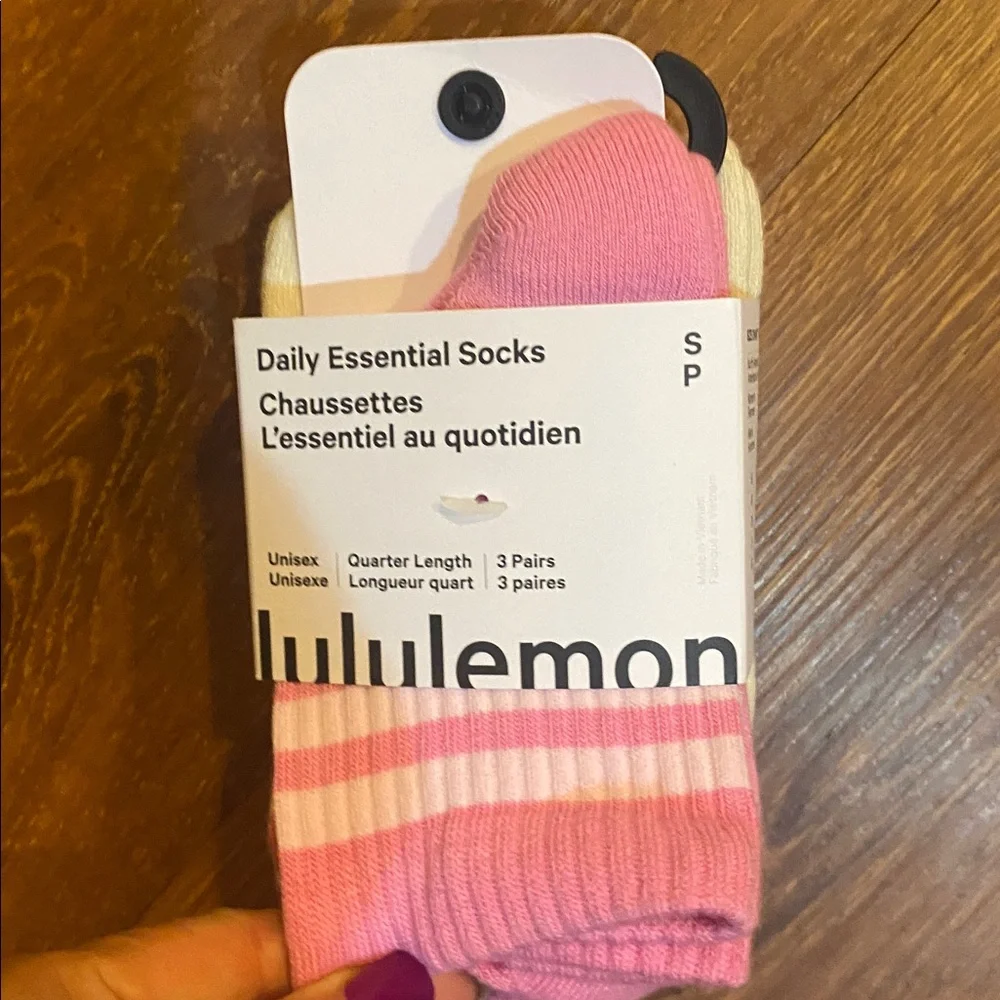 lululemon athletica pk nwt essential
